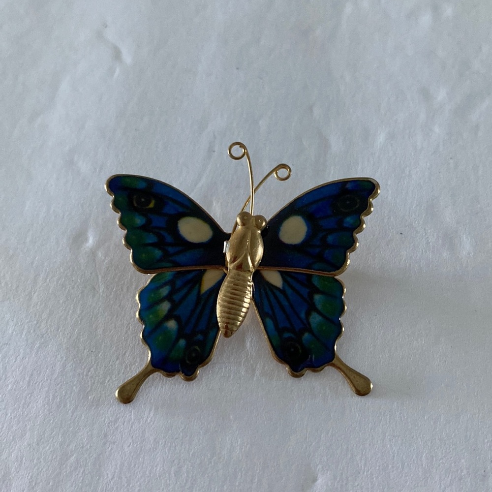 Vintage butterfly brooch. B3